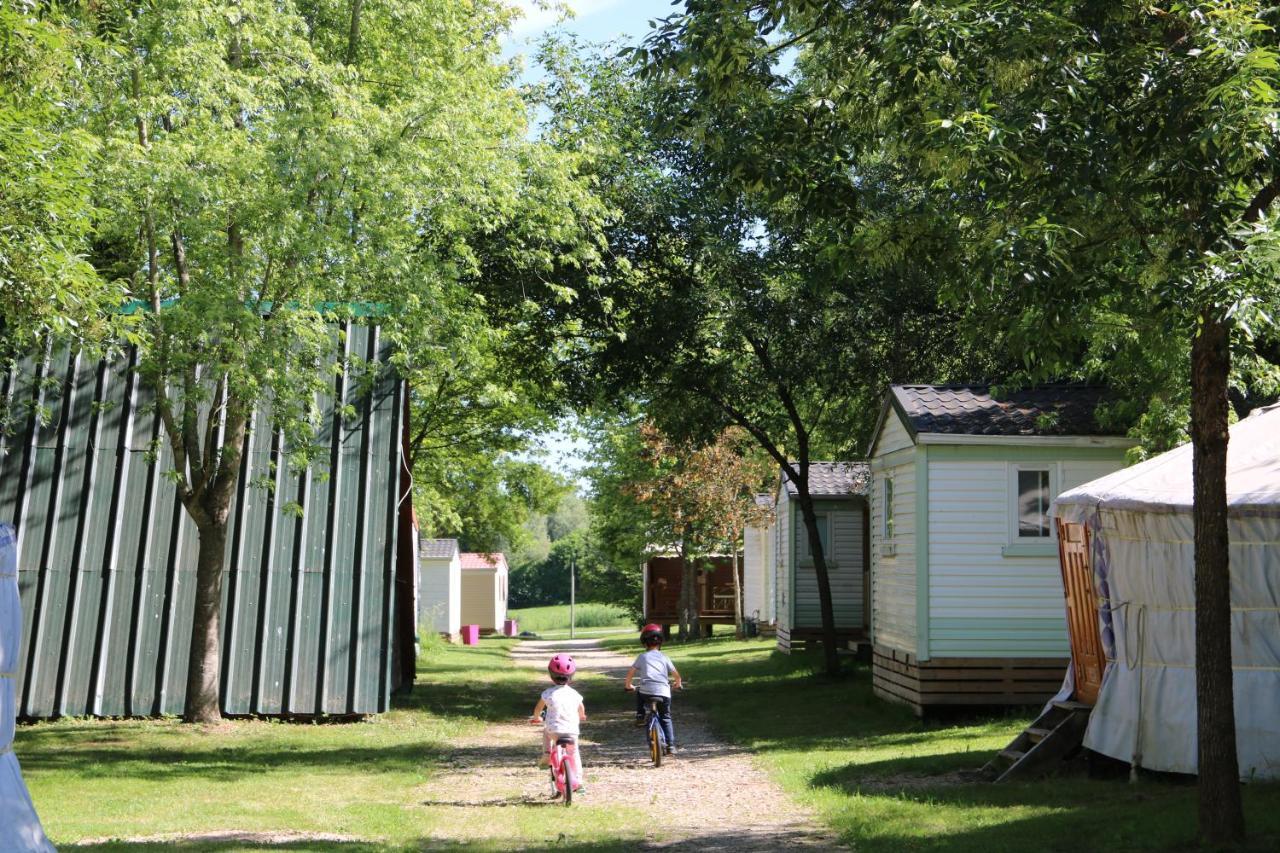 Camping Domaine De Mepillat Saint-Nizier-le-Bouchoux Exterior photo